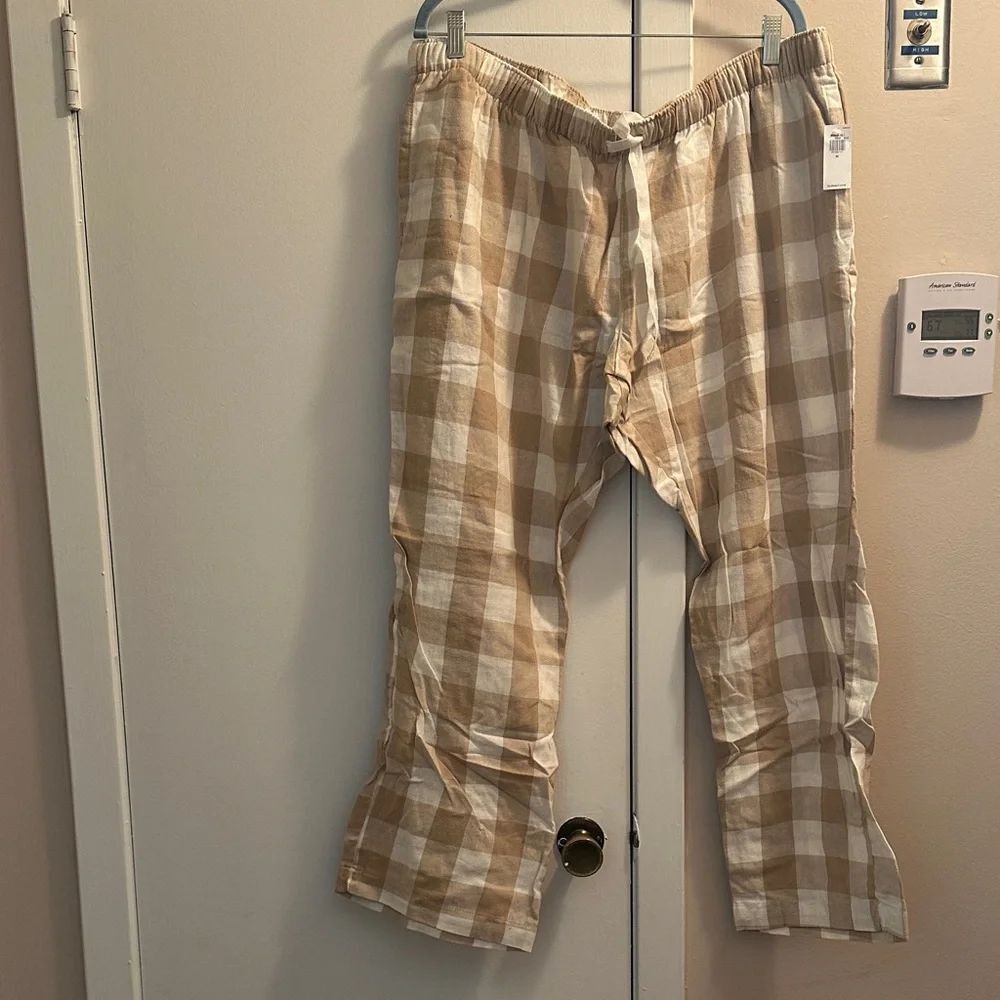 Old Navy Beige and White Checkered Pajama Pants